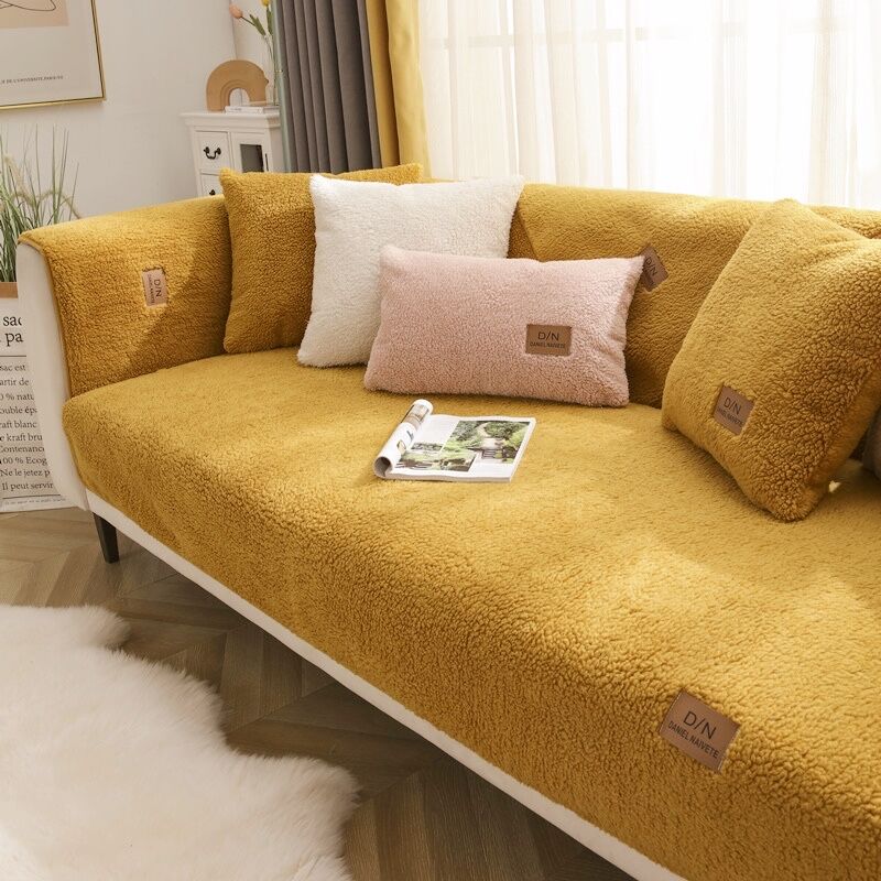 SK333-Plush Couch Cover