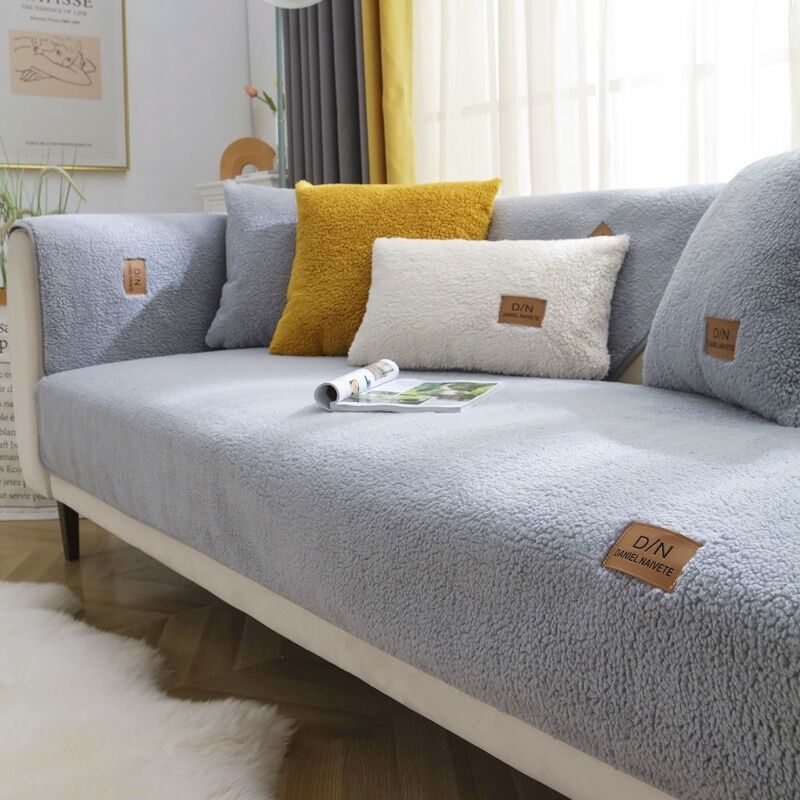 SK333-Plush Couch Cover