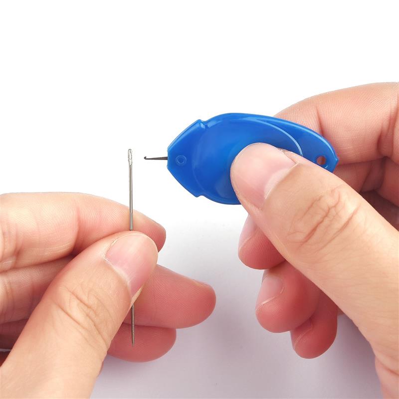 SK313-Easy Needle Threader